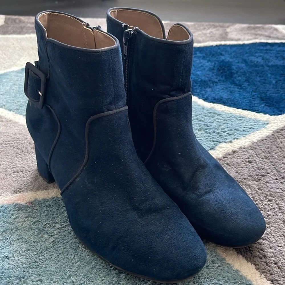 White Mountain Blue Ankle Boots